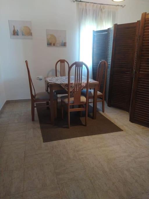 Agradable Casa Con Piscina En La Serrania. 아리아테 외부 사진